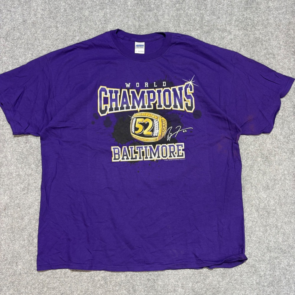 Gildan Baltimore Ravens 2012 World Champions Ray Lewis 52 T-Shirt Purple 2XL